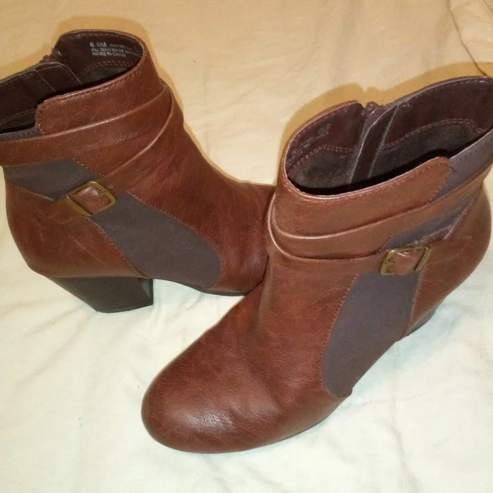 A2 by Aerosoles Heeled Ankle Boots - Picture 1 of 5